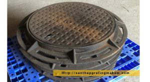 lắp đặt nắp hố ga